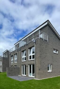 Foto - Neubau-Doppelhaushälfte mit Garten & Dachterrasse ab 01.02.26