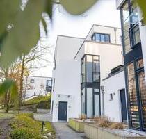 Maisonette Wohnung zur Miete - 2.580,00&nbsp;EUR Kaltmiete, ca.&nbsp; 215,00&nbsp;m&sup2; in Hamburg (PLZ: 21075) Harburg