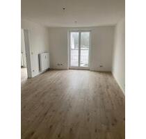 Helle 3-Zimmerwohnung mit Abstellkammer und Wanne in schöner Lage ! - Chemnitz Euba