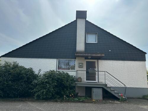 Foto - Haushälfte zu vermieten - 1.200,00&nbsp;EUR Kaltmiete, ca.&nbsp; 100,00&nbsp;m&sup2;