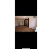 4 Zimmer Wohnung Reinickendorf - 2.400,00 EUR Kaltmiete, ca.  145,00 m² in Berlin (PLZ: 13403) Reinickendorf