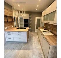 Luxuriöse, modern renovierte 3-Zimmer-Wohnung in Köln-Deutz