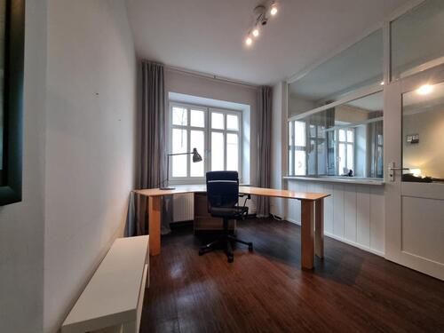 Foto - Heller Büroraum in Ottensen--Top angebunden