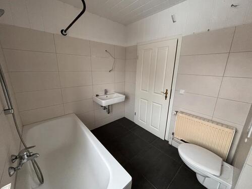 Foto - 4 Zimmer Erdgeschoßwohnung zur Miete in Neuzelle