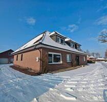 Einfamilienhaus mit Oberwohnung und Doppelgarage - Friesoythe