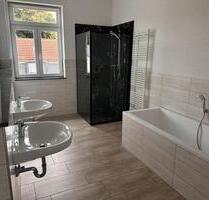 Zweiraumwohnung mit Einbauküche im Zentrum mit Blick ins Grüne - Meerane