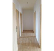 Schöne helle 2-Zimmer Wohnung - 252,00&nbsp;EUR Kaltmiete, ca.&nbsp; 49,00&nbsp;m&sup2; in Weißenfels (PLZ: 06667)