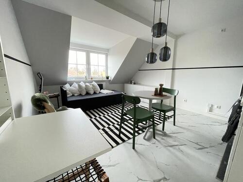 Foto - 2 Zimmer Dachgeschoßwohnung zur Miete in Berlin