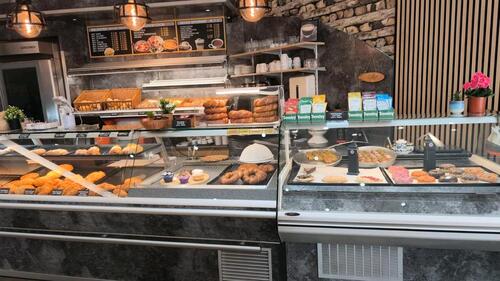 Foto - Laden Miete warm 900 , übernahme 15.000