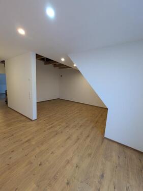 Foto - Neubau 4-Zimmer Whg., Balkon, Lüftungsanlage, Wärmepumpe