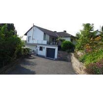 Helle und ruhige 2-Zimmerwohnung mit Gartennutzung und Stellplatz - Büren