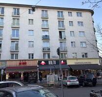 Renovierte 1-Raum-Wohnung - 900,00 EUR Kaltmiete, ca.  35,00 m² in Berlin (PLZ: 10559) Mitte