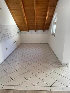 Foto - 3 Zimmer Dachgeschoßwohnung in Bischofsheim
