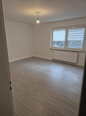 Foto - Frisch renovierte helle 2-Zimmer Wohnung im gepflegten MFH