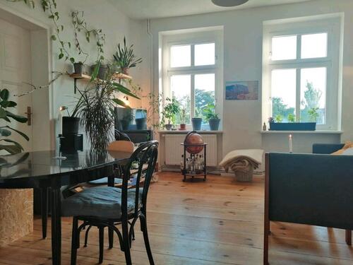 Foto - 4-Zimmer Altbauwohnung mit großem Balkon&Garten