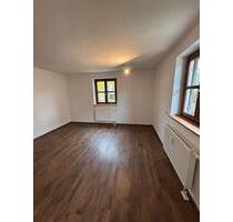 2,5 Zimmer-Erdgeschosswohnung mit Terasse und kleinem Garten - Töging am Inn