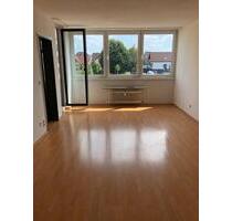 Schöne Helle 2-Zimmer-Wohnung mit Balkon in Linden-Leihgestern