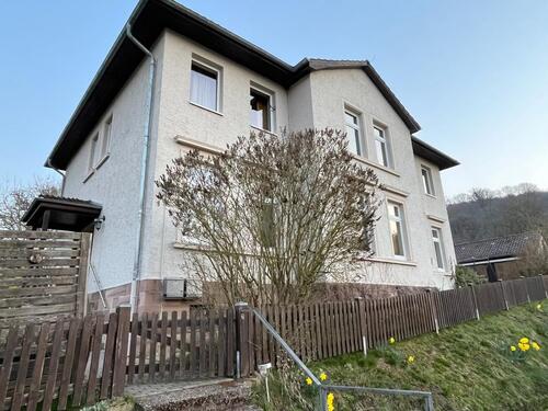 Foto - Zweifamilienhaus mit Villencharakter in Waldrandlage