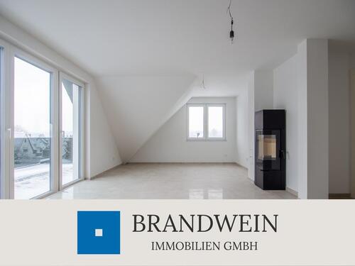 Foto - Modernes Wohnen im Dachgeschoss – Neubau mit Kamin und großem Balkon
