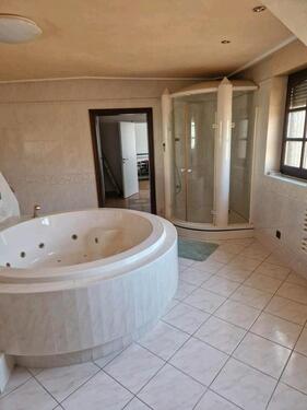 Foto - Sehr schöne große Maisonette-Wohnung ab Juni frei