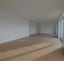 Lichtdurchflutete Dachgeschosswohnung zwischen Deutz & Mülheim - Köln