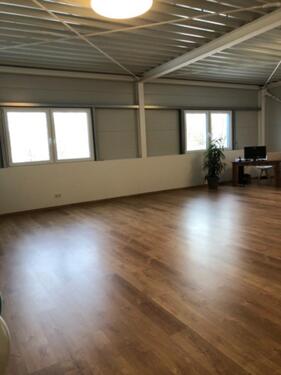 Foto - Büro Lager Gewerbeflächen Produktion