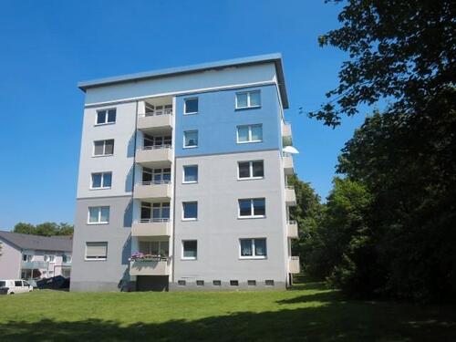 Foto - Bei VIVAWEST die Sonnenstrahlen auf dem eigenen Balkon genießen.