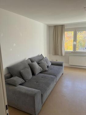 Foto - Teilmöbeliert & Geschmackvolle 2-Zimmer-Wohnung mit Balkon und EB