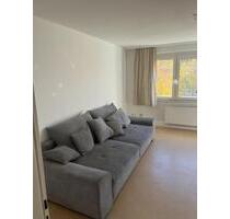 Teilmöbeliert & Geschmackvolle 2-Zimmer-Wohnung mit Balkon und EB - Frankfurt am Main West