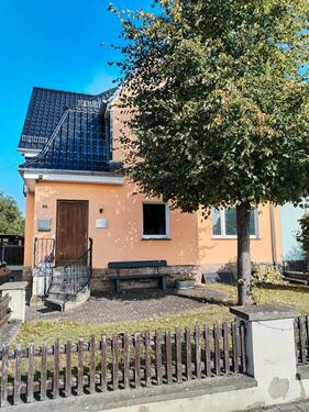 Foto - Wohnhaus, Haus, Doppelhaushälfte