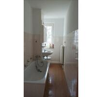 2 Raumwohnung mit ***Wanne*** - 216,00&nbsp;EUR Kaltmiete, ca.&nbsp; 45,00&nbsp;m&sup2; in Lunzenau (PLZ: 09328)