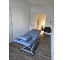 Heller 11qm Therapieraum in Physio- und Osteopathiepraxis - München Ludwigsvorstadt-Isarvorstadt