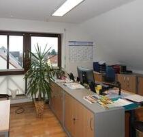 Ihr neues Büro in Künzell-Bachrain: Modern, zentral, vielseitig nutzbar