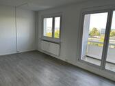 Foto - Neu saniert mit Balkon! - 345,00 EUR Kaltmiete,