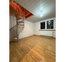 Kernsanierte 3-Zimmer Wohnung mit Südbalko und 2 Dachbodenstudios - Wilhelmshaven Heppens