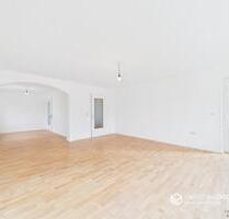 Renovierte 3,5 Zimmer Wohnung in Regensburg-Graß