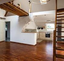 Exklusive Altbau-Dachgeschosswohnung mit Dachterrasse - Aachen Aachen-Mitte