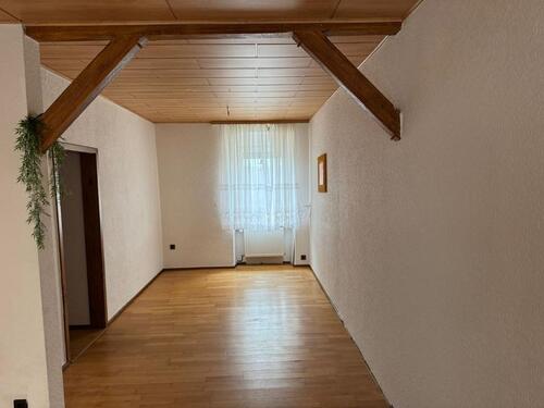 Foto - Erdgeschosswohnung mit Terrasse und Garage im Hinterhof