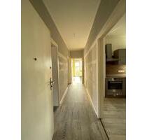 Attraktive 3-Zimmer-Wohnung mit EBK in der Nähe Kaulsdorfer Seen. - Berlin Marzahn-Hellersdorf