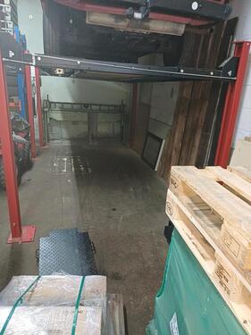 Foto - 2 Parkplätze in Halle nur für PKW