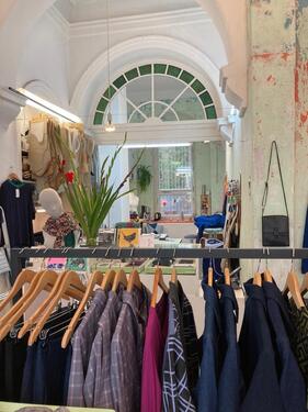 Foto - Vermiete Atelierplatz in charmantem Modeatelier in Berlin Mitte