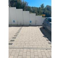 PKW-Außenstellplatz in Öhringen zu vermieten.
