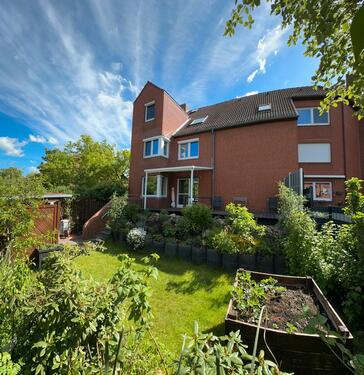 Foto - von privat: Reihen-Endhaus (Bj. 1984), rund 170 m2 mit Garten