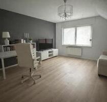 Großzügige 2-Zimmerwohnung in einem Einfamilienhaus - Top Lage - Solingen Höhscheid