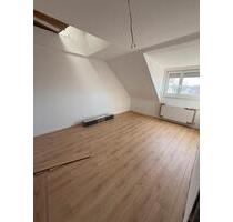 Schöne helle 2,5 Zimmer Maisonette Dachgeschoss Wohnung - Darmstadt Darmstadt-West