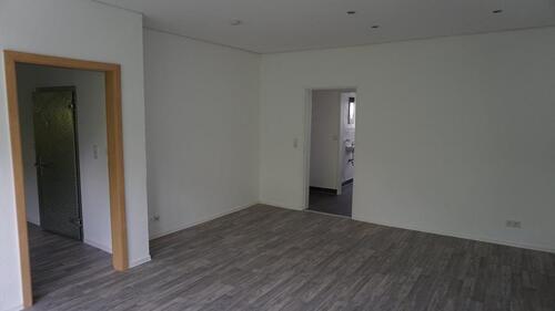Foto - schöne 2,5 ZKBB Wohnung mit eigenem Hof zu vermieten