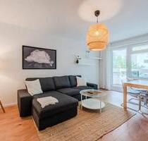 Helle, moderne 2-Zimmer-Wohnung mit Balkon in zentraler Lage von - Berlin Friedrichshain-Kreuzberg
