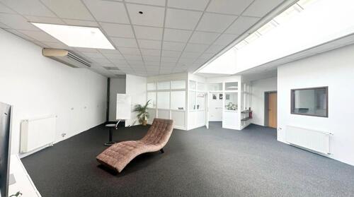 Foto - Helle Büro oder Praxis Räume Gewerbe