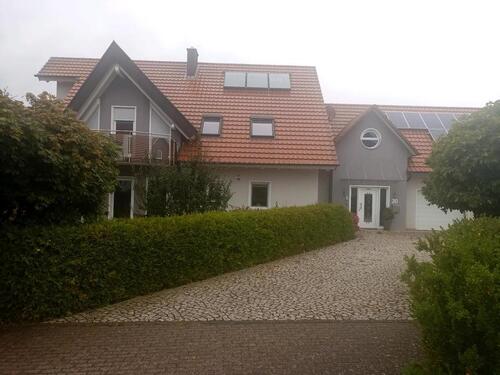 Foto - Großzügige Villa energieeffizient PV, Schwimmteich und Sauna.