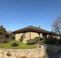 Großzügiges Einfamilienhaus mit Einliegerwohnung in HochheimM. - Hochheim am Main